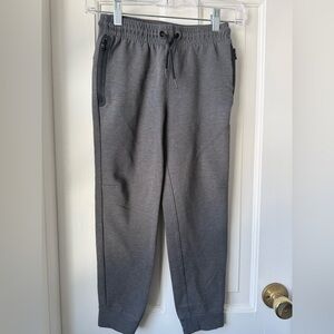 Old Navy Kids Gray Dynamic Fleece Joggers size 8 EUC